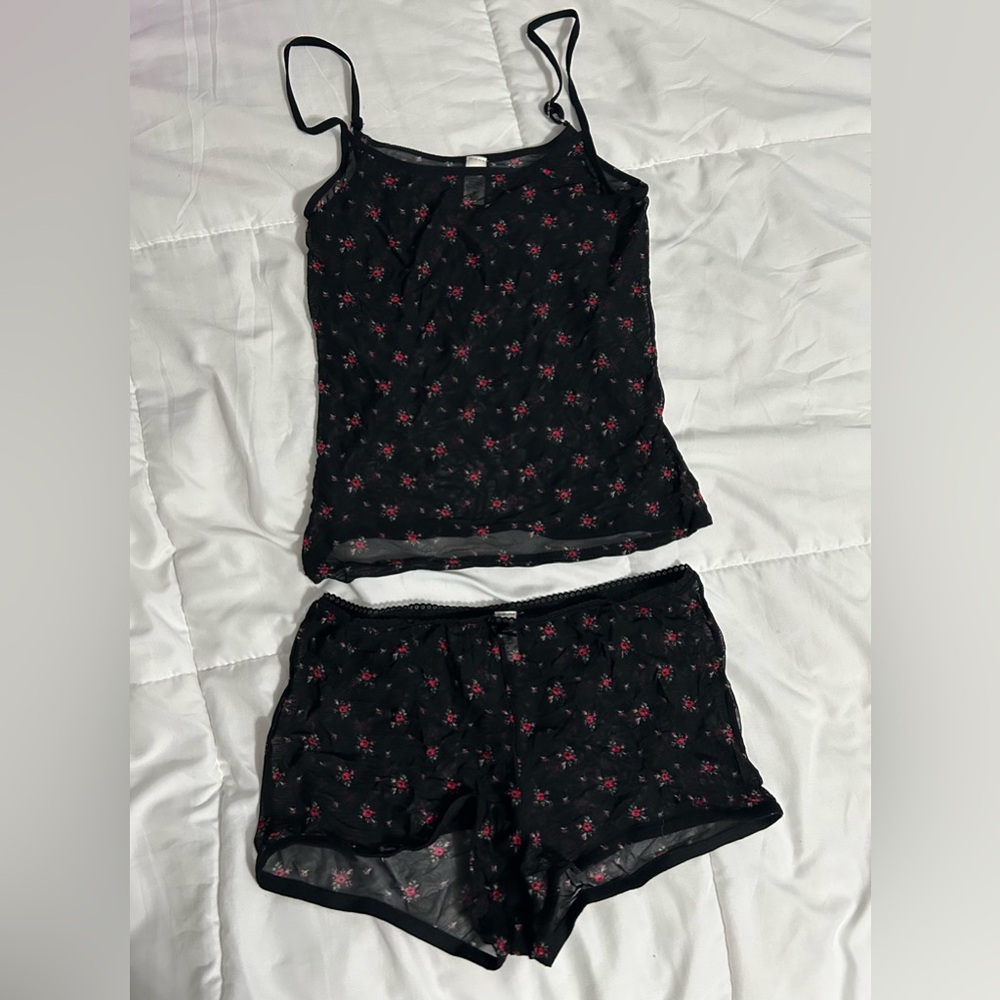 Cute Vintage Y2K Old Navy Black and Red Sheer Floral Sleep Set Size Small